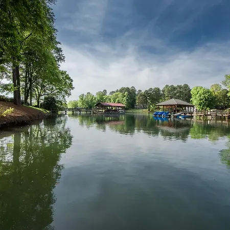 Lakeside Landing By Avantstay Private Dock
